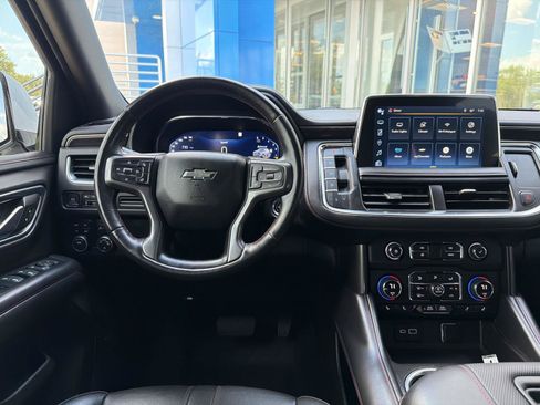 Used 2022 Chevrolet Tahoe RST w/ Luxury Package AWD/4WD image 18
