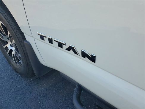 Certified 2024 Nissan Titan SV w/ SV Convenience Package image 7