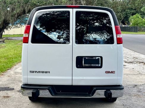 Used 2017 GMC Savana 2500 image 7