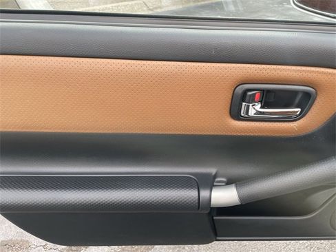 Used 2001 Toyota MR2 image 12