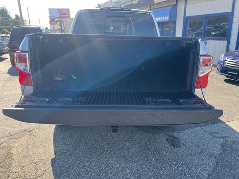 Used 2018 Nissan Titan S w/ S Utility Package image 40