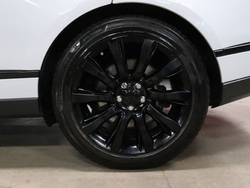 Used 2019 Land Rover Range Rover Supercharged image 35