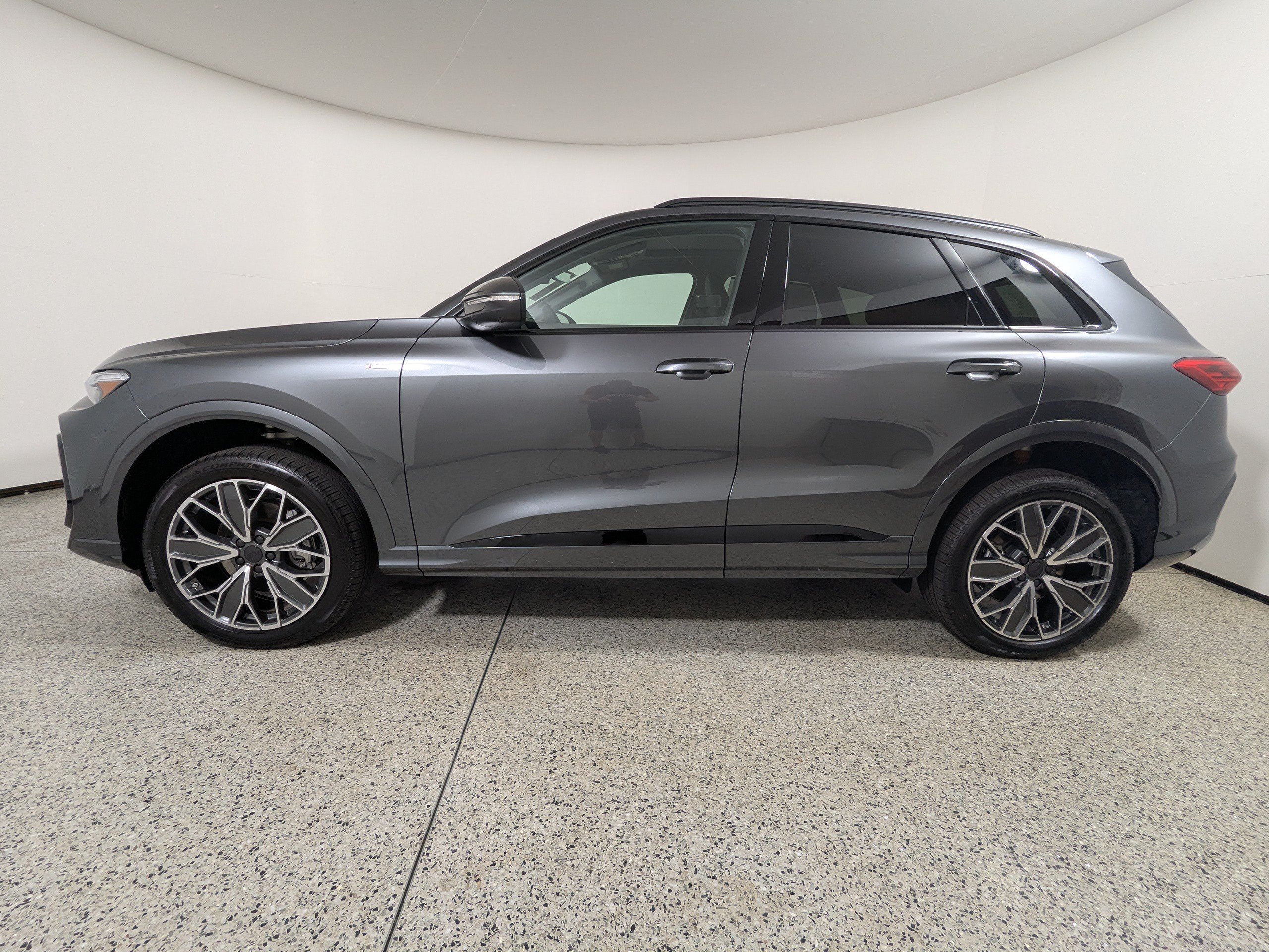 New 2026 Audi Q5 Premium Plus AWD/4WD image 4