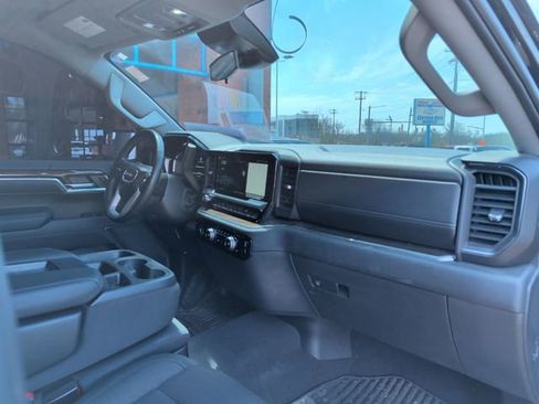 Certified 2024 GMC Sierra 1500 Elevation image 10