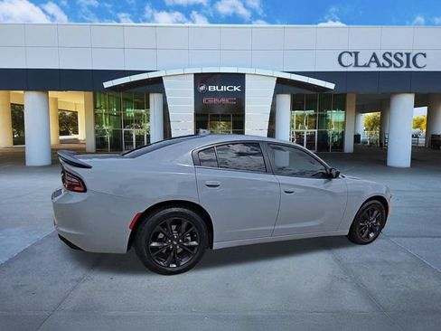Used 2022 Dodge Charger SXT w/ Blacktop Package AWD/4WD image 8
