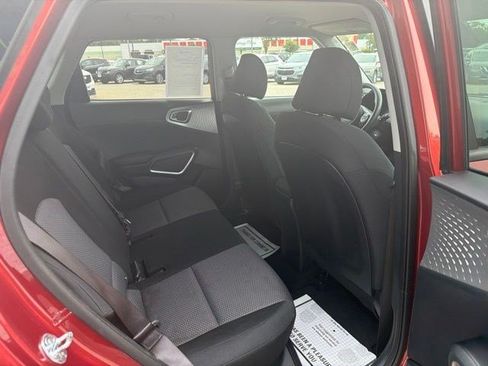 Used 2024 Kia Soul LX w/ Option Group 015 FWD image 18