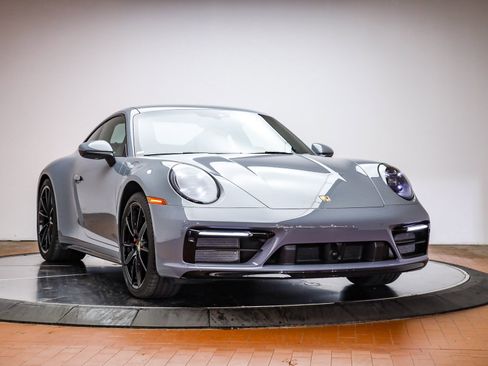 Used 2024 Porsche 911 Carrera 4S image 14