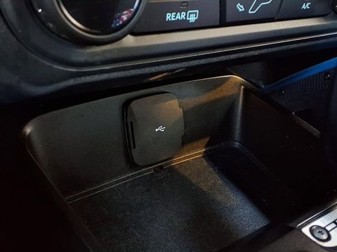 Used 2022 Ford Bronco Black Diamond image 10