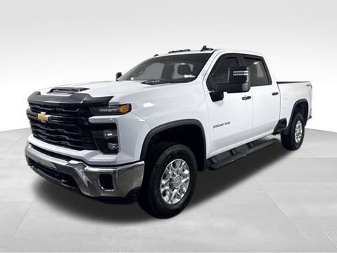 Used 2024 Chevrolet Silverado 3500 W/T AWD/4WD image 3