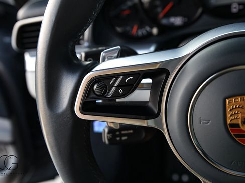 Used 2017 Porsche 911 Carrera 4S image 37