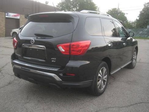 Used 2017 Nissan Pathfinder SV w/ SV Cold Weather Package image 5