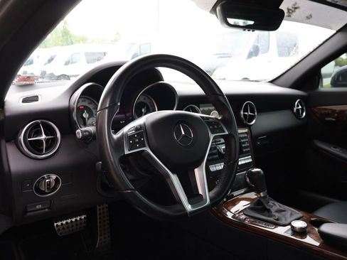Used 2015 Mercedes-Benz SLK 250 image 11