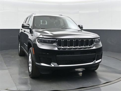 New 2025 Jeep Grand Cherokee L Laredo w/ Luxury Tech Group I image 10