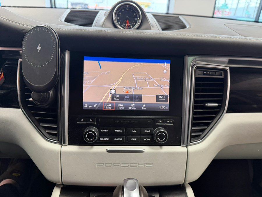 Used 2018 Porsche Macan S AWD/4WD image 44
