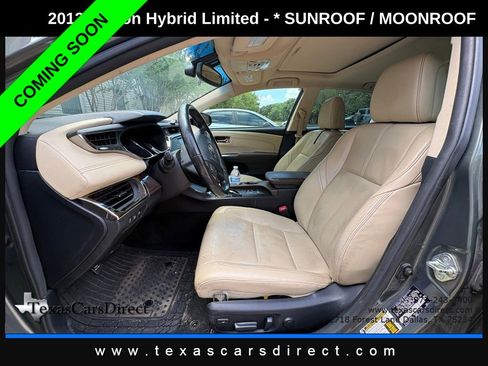 Used 2013 Toyota Avalon Limited w/ Technology Pkg FWD image 6