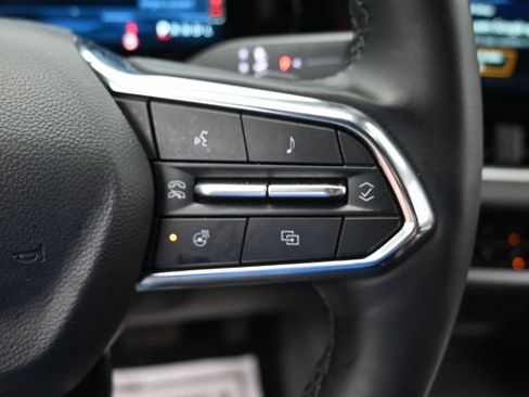 Used 2025 Chevrolet Equinox LT AWD/4WD image 15