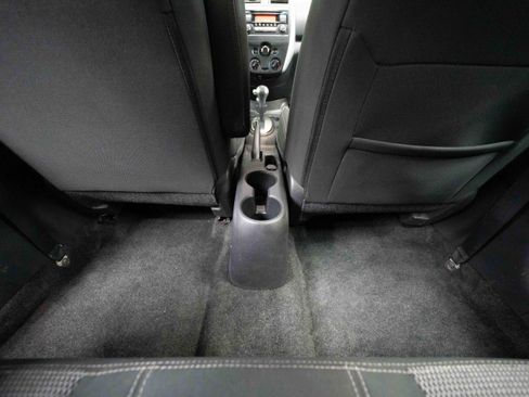 Used 2018 Nissan Versa SV FWD image 22