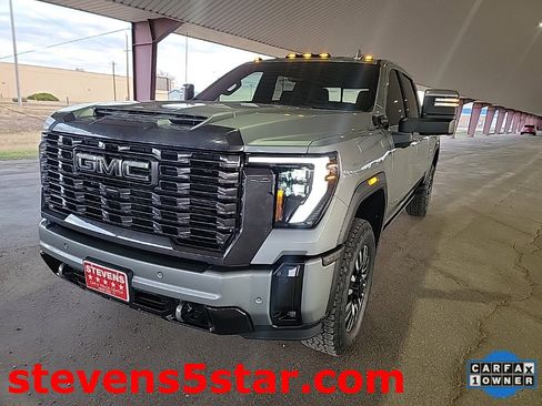 Used 2024 GMC Sierra 2500 Denali Ultimate image 3