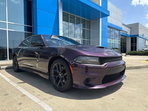 Used 2021 Dodge Charger R/T w/ Plus Group RWD image 3