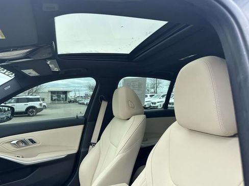 Used 2020 BMW 330i xDrive Sedan w/ Convenience Package image 27