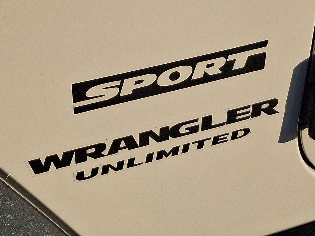 Used 2016 Jeep Wrangler Unlimited Sport w/ Quick Order Package 24S AWD/4WD image 29