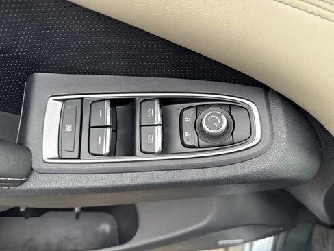 Used 2021 Subaru Ascent Limited w/ Technology Package image 28