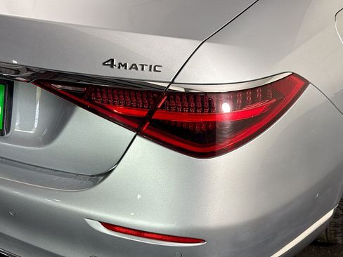 Used 2022 Mercedes-Benz S 500 4MATIC image 34