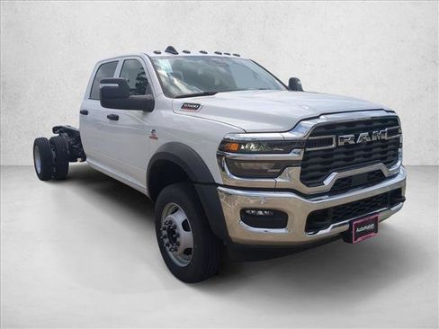 New 2026 RAM 5500 Tradesman w/ Chrome Appearance Group AWD/4WD image 7