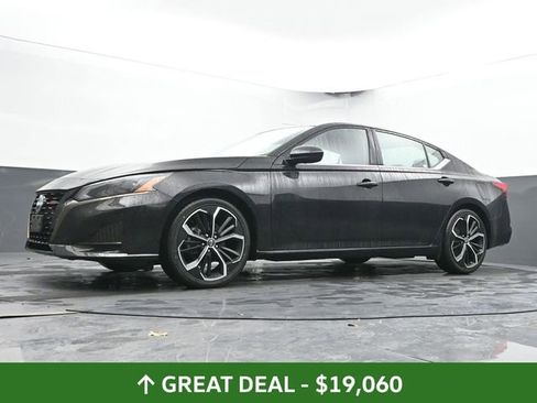 Used 2024 Nissan Altima 2.5 SR image 46