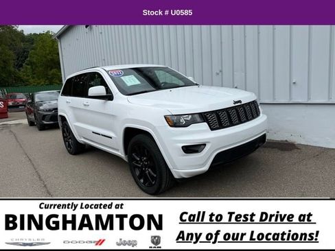 Used 2022 Jeep Grand Cherokee Laredo X image 4