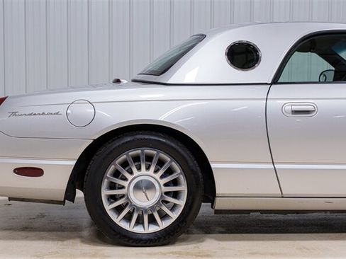 Used 2004 Ford Thunderbird RWD image 14