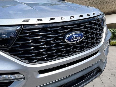 Used 2022 Ford Explorer ST-Line w/ Class IV Trailer Tow Package AWD/4WD image 24