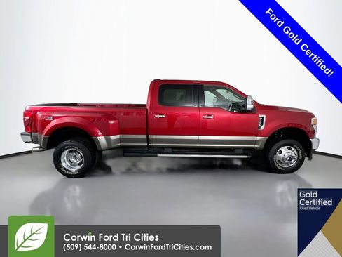 Certified 2022 Ford F350 Lariat w/ Chrome Package image 17