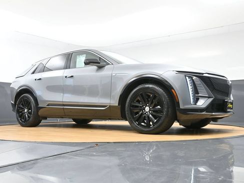 Used 2024 Cadillac Lyriq Luxury AWD/4WD image 52