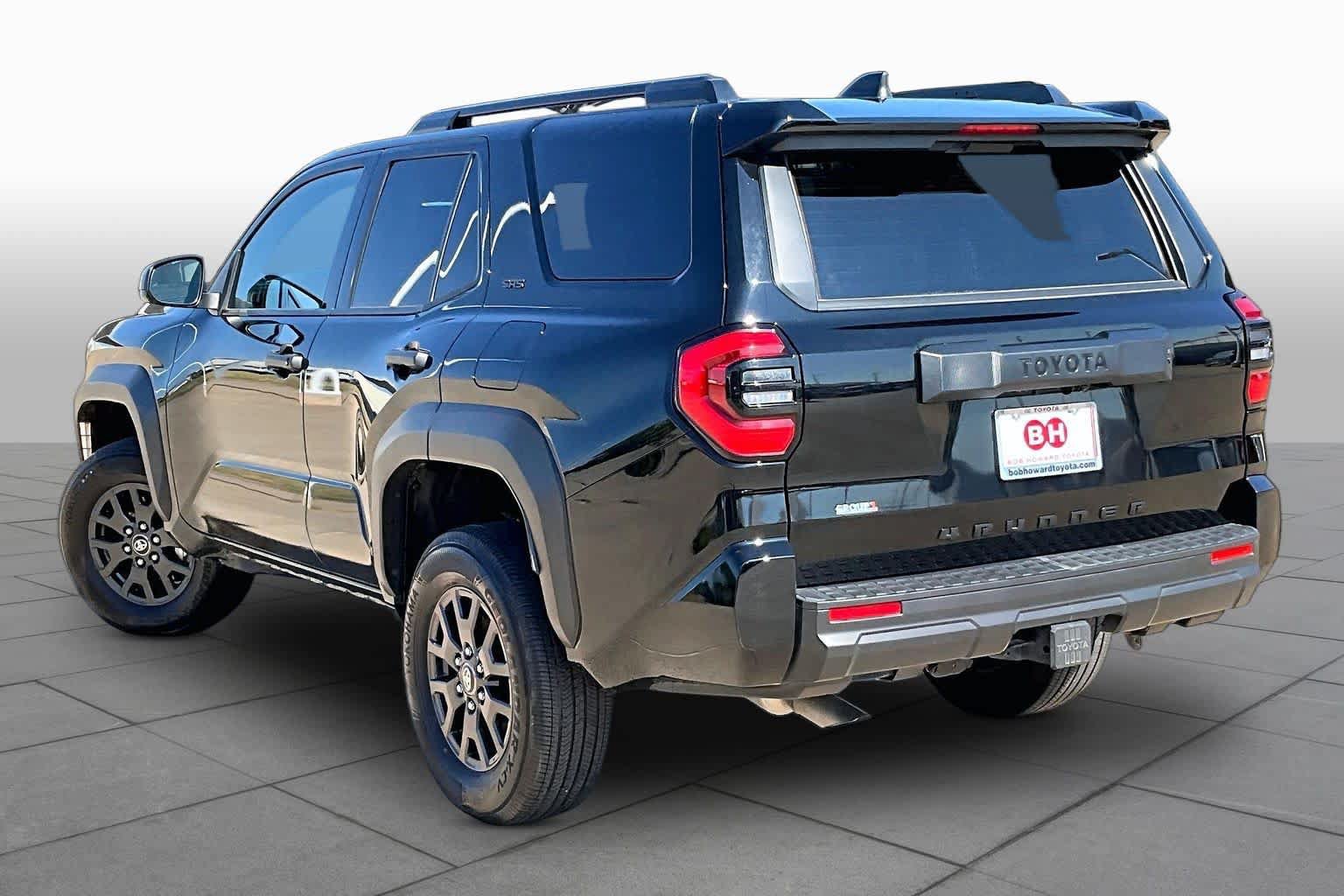 Used 2026 Toyota 4Runner SR5 AWD/4WD image 10