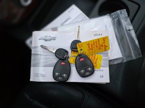 Used 2011 Chevrolet Silverado 3500 LTZ image 83