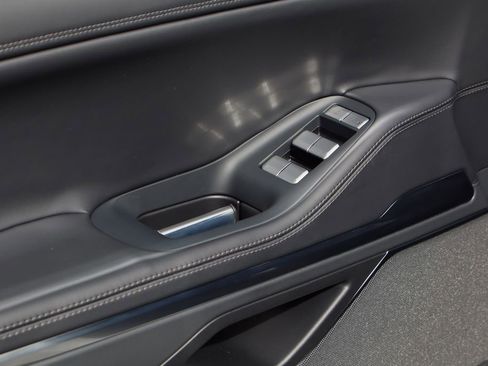 Used 2025 Lincoln Navigator L Reserve w/ Jet Appearance Package image 23