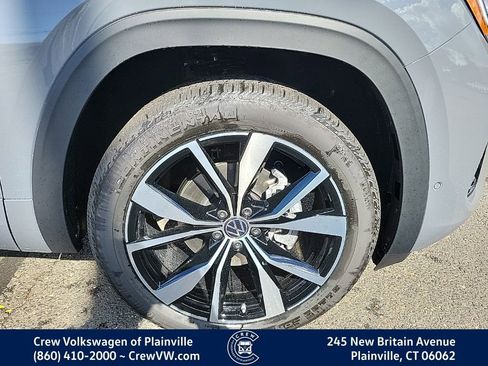 New 2026 Volkswagen Atlas SEL Premium R-Line image 18