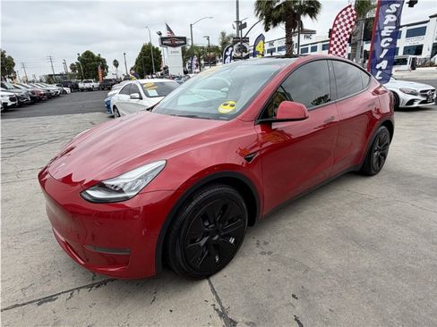 Used 2021 Tesla Model Y Long Range AWD/4WD image 9