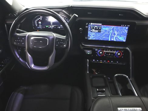 Used 2025 GMC Sierra 3500 Denali image 24