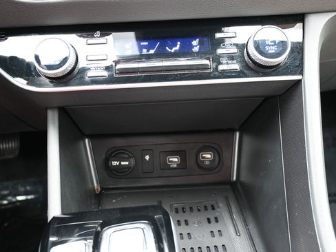 Used 2023 Hyundai Sonata Limited w/ Cargo Package image 15