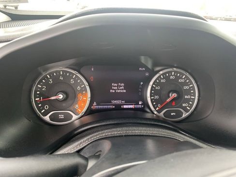 Used 2016 Jeep Renegade Trailhawk image 15