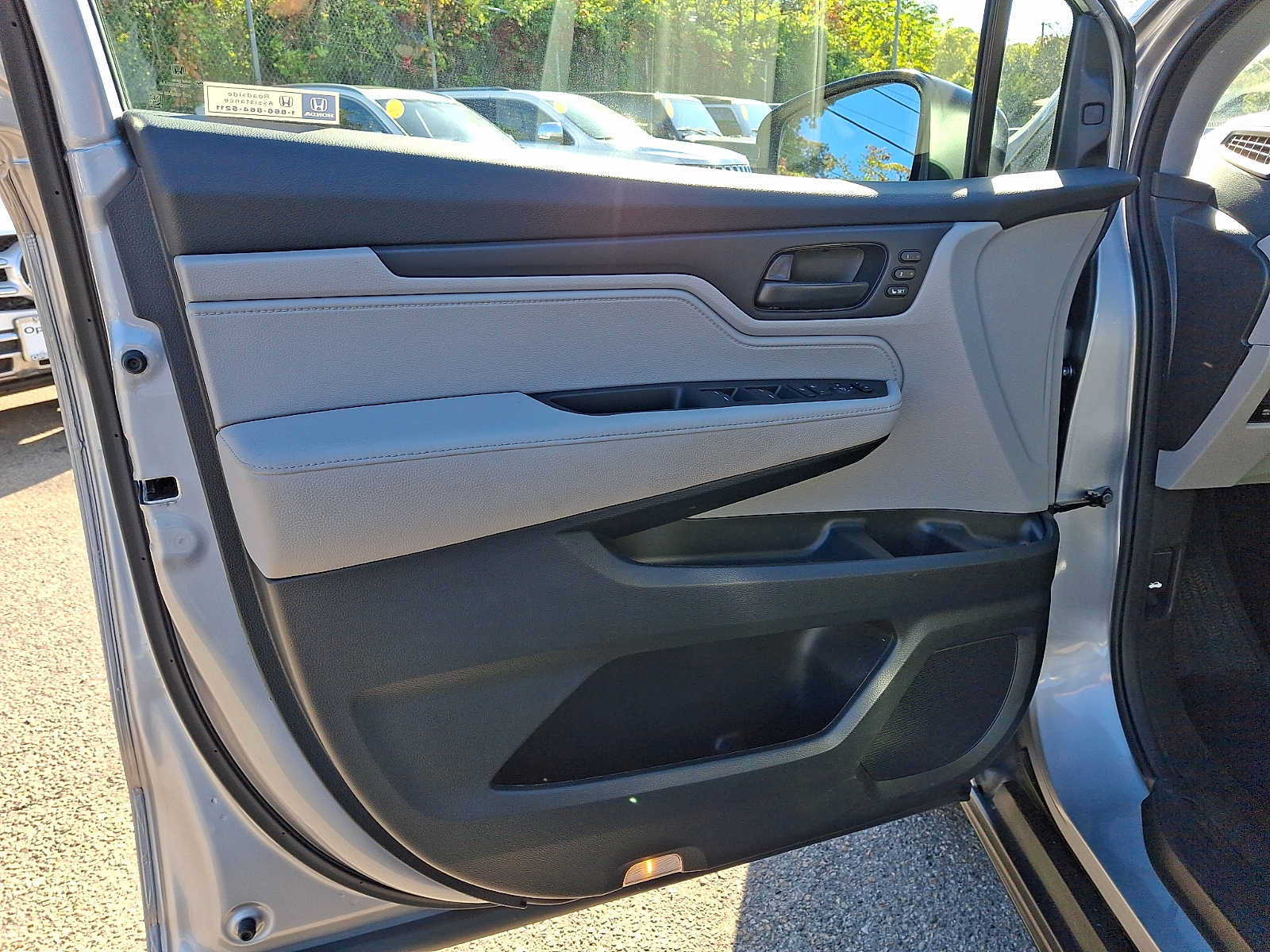 Used 2023 Honda Odyssey EX-L image 14