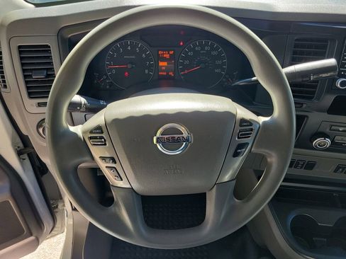 Used 2021 Nissan NV 2500 SV image 27