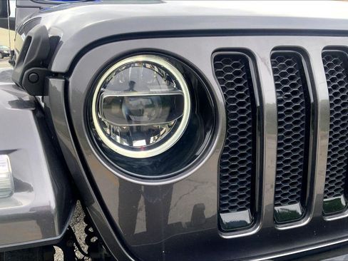 Used 2021 Jeep Wrangler Unlimited Sahara AWD/4WD image 27