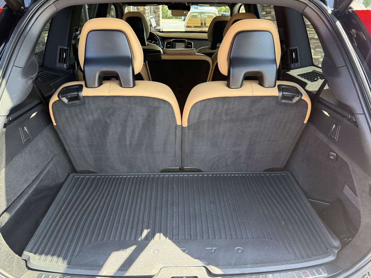 Used 2018 Volvo XC90 T6 Inscription w/ Convenience Package AWD/4WD image 11