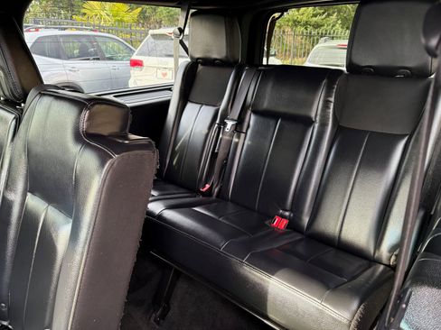Used 2015 Ford Expedition EL XLT w/ Equipment Group 202A image 19