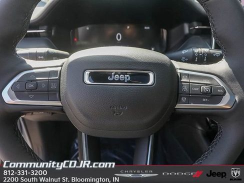 New 2025 Jeep Compass Limited w/ High Altitude Package image 11