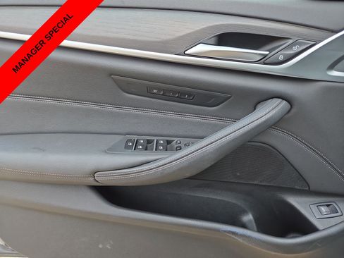 Used 2023 BMW 530i RWD image 15
