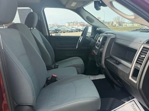 Used 2019 RAM 1500 Express AWD/4WD image 17